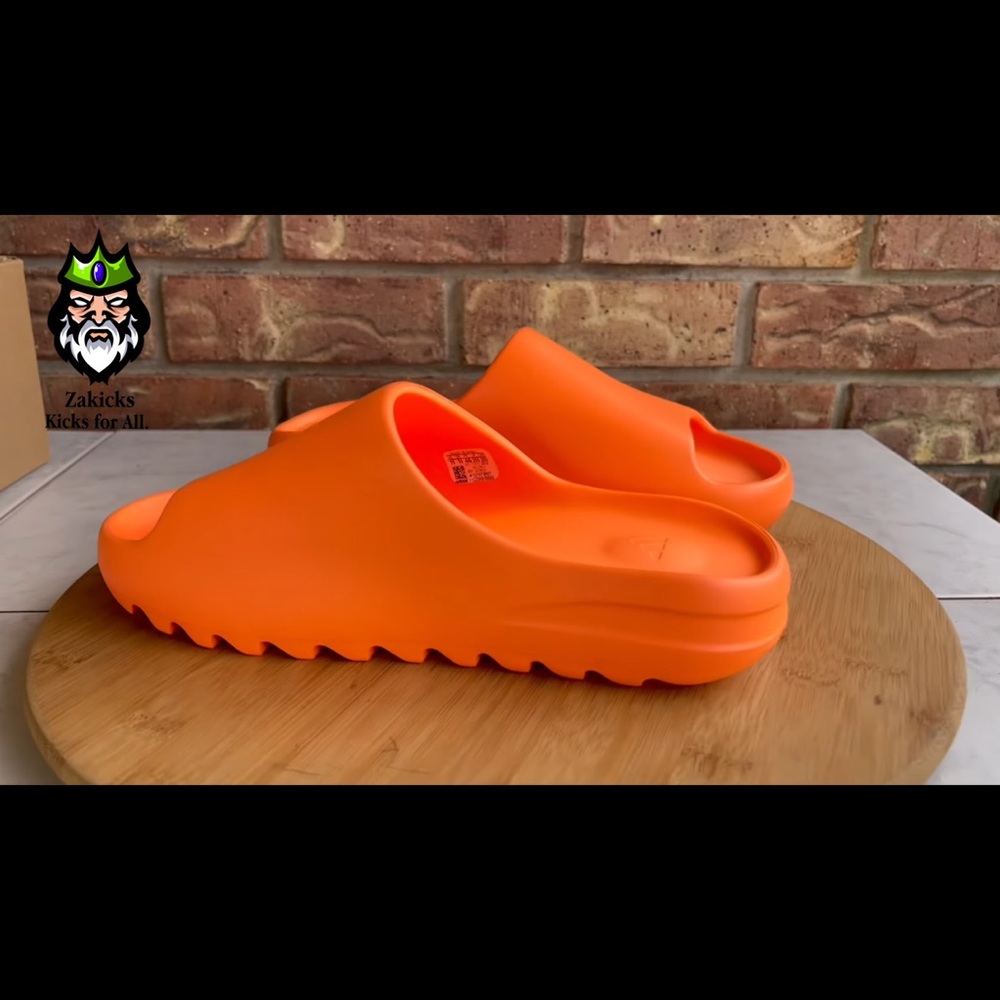 Mens Size 9 Yeezy Slides Enflame Orange